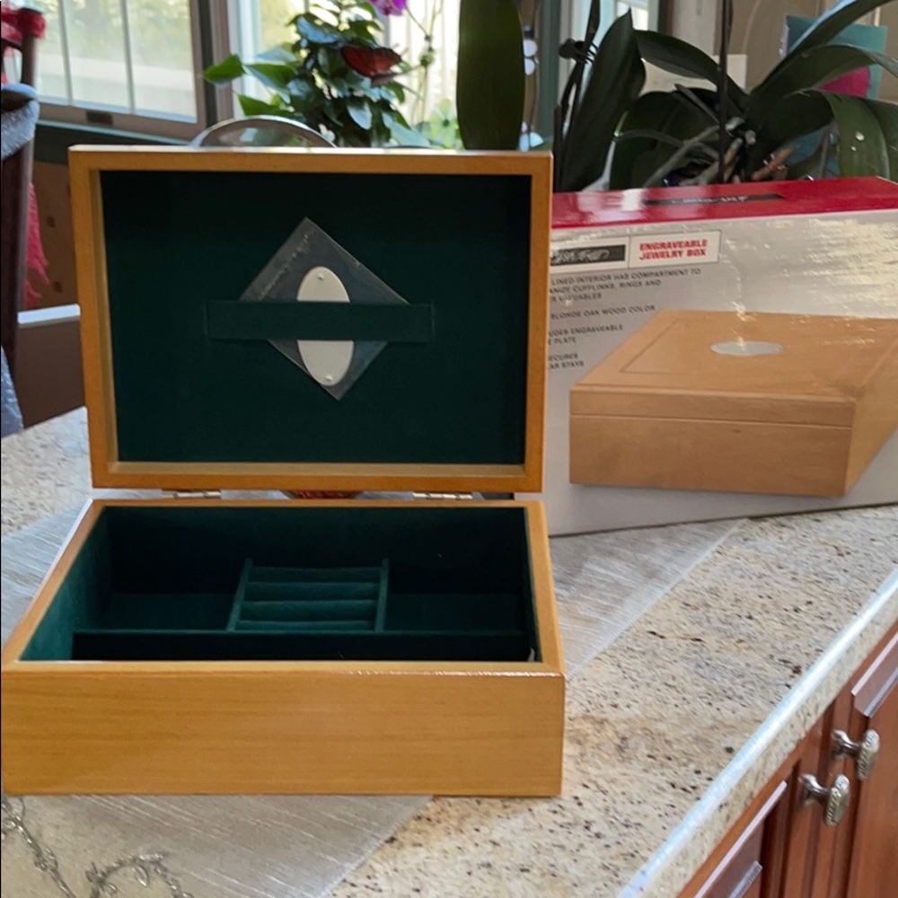 Engravable Jewelry Box